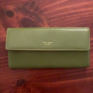 Kate Spade Women’s Leather Wallet